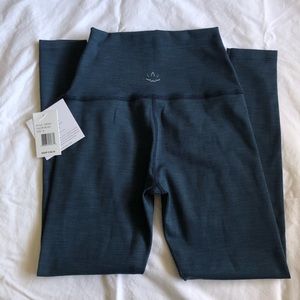 Beyond Yoga Heather Rib High Waisted Midi Legging